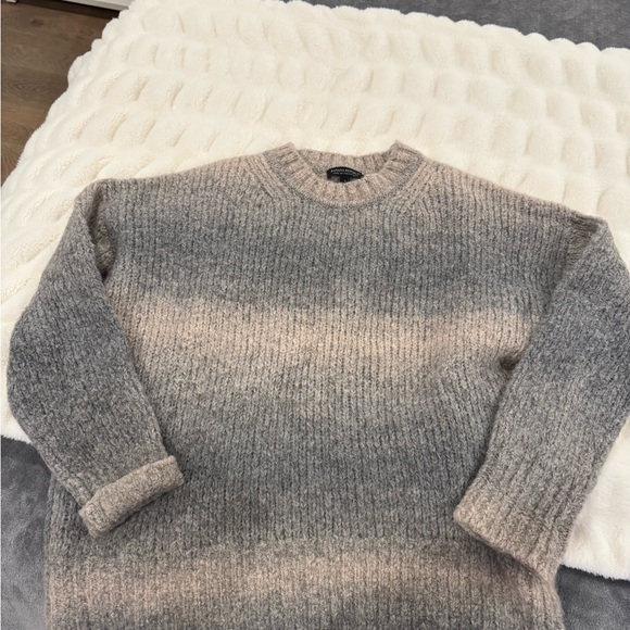 Banana Republic Wool Gray and Cream Crewneck Sweater